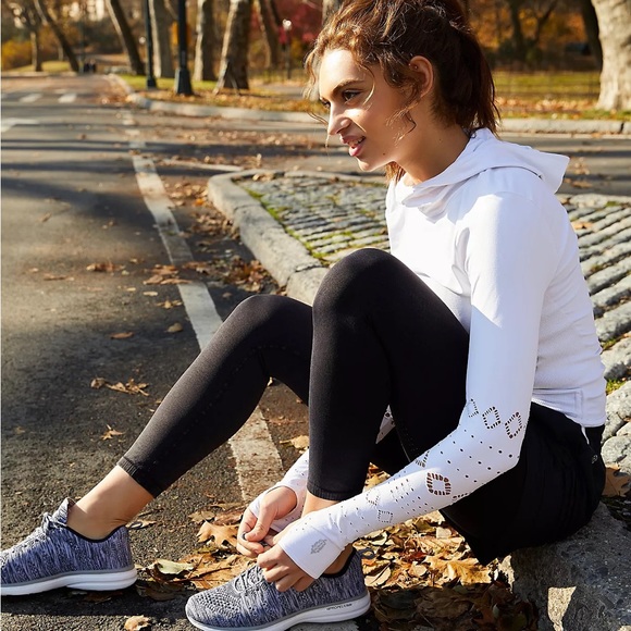 NEW Free People Movement Good Karma Leggings
Leggings - Picture 8 of 9